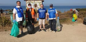 Pulita la spiaggia della Frasca