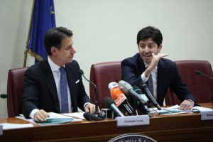 Norme anti-Covid: Conte e Speranza firmano il nuovo Dpcm