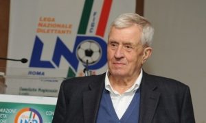 Trenta allenatori scrivono a Melchiorre Zarelli: «Vogliamo tornare a giocare con le dovute precauzioni». Lui risponde: «Una decisione che non ci compete»