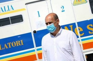 Vaccini, l’appello di Zingaretti:
 


 «Corriamo più veloci della variante»