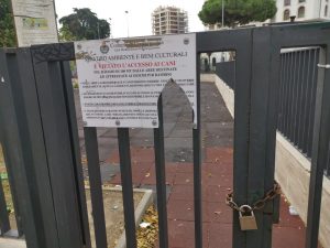 M5S: ”Degrado in pieno centro, giochi al Pincio chiusi da mesi”