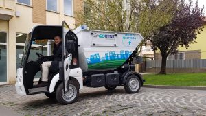 A Manziana il primo mezzo per la raccolta rifiuti elettrico