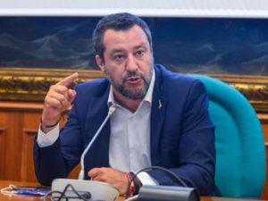 Lega, iniziato vertice a Milano con Salvini