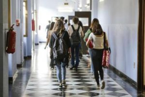 Maturità 2022, oggi seconda prova scritta