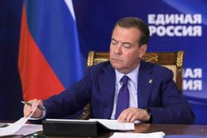 Medvedev: “Chi ha detto che Ucraina tra due anni esisterà ancora?”