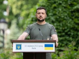 Zelensky: “Status Paese candidato primo passo verso vittoria”