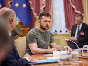 Zelensky: “Russia non vuole la pace ma rovinare Ucraina ed Europa”