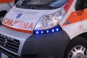 Incidente sul lavoro a Mantova, operaio cade da ponteggio e muore