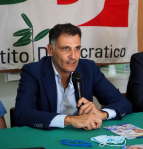 Segretario Pd Sicilia avverte: “Se M5S si sfila sarà alto tradimento”