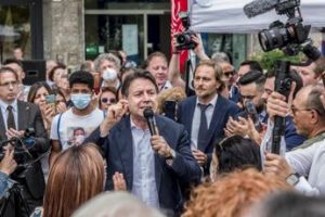 Crisi governo, Conte: “Risposte chiare o M5S fuori da esecutivo” – Video