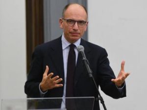 Governo, Letta: “Avanti con Draghi, mercoledì M5S resti in partita”