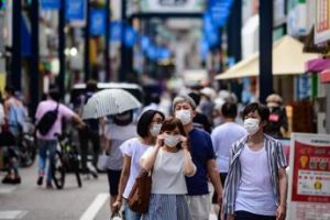 Covid Giappone, record di oltre 110mila casi: mai così tanti