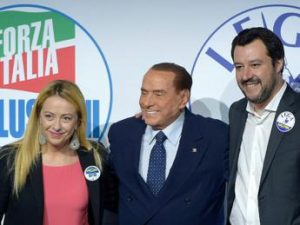 Elezioni 2022, centrodestra ‘blinda’ intesa: spuntano due paginette scritte a mano