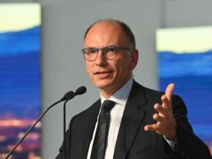 Elezioni 2022, Letta: “Terzo polo aiuta solo la destra”