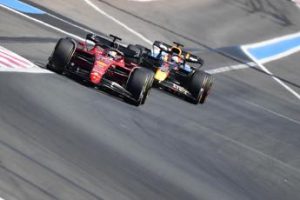 F1 Gp Francia 2022, Leclerc davanti a Verstappen e Hamilton