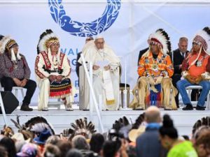 Papa Francesco ai nativi canadesi: “Qui per implorare perdono e riconciliazione”