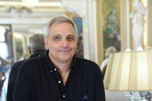 Maurizio de Giovanni dimesso dall’ospedale