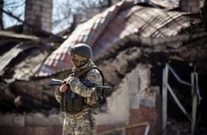 Ucraina, Ue cerca intesa su sostegno militare a Kiev