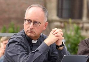 Scalfari, padre Spadaro: “Con il Papa un rapporto oltre la relazione intellettuale”