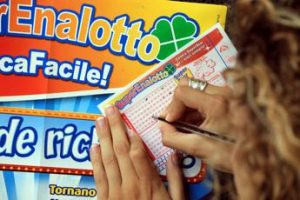 Superenalotto, numeri estrazione vincente oggi 21 luglio