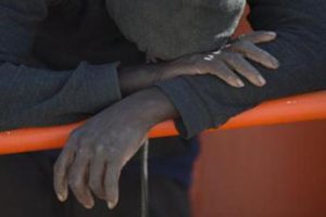 Migranti, Alarm Phone: “Nessuna notizia su 80 in pericolo al largo della Libia”