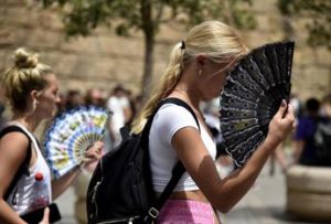 Caldo Italia, 3 giorni di tregua: allerta solo a Palermo e Perugia