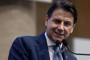 Elezioni 2022, Conte a Letta: “Esci da nostalgia, con Draghi 6 euro in più al mese”