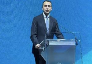 Elezioni 2022, Di Maio: “Impegno civico non parla con estremismi”