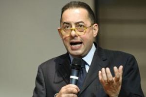 Elezioni 2022, Gianni Pittella lascia il Pd: “Io con Calenda”