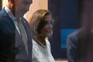 Nancy Pelosi verso Taiwan, allarme bomba in aeroporto