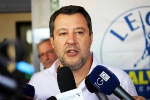 Elezioni 2022, scontro Calenda-Salvini sulla scuola
