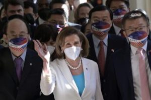 Taiwan, Pelosi: “Qui in pace, non vi abbandoneremo”