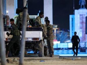 Somalia, attacco al-Shabab contro hotel a Mogadiscio: 8 morti