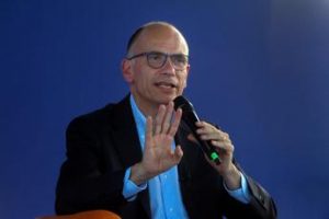 Elezioni 2022, Letta ai candidati: “Fate tutto il possibile, è allarme democrazia”