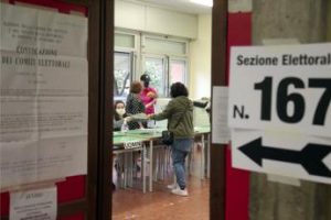 Elezioni 2022, alle 19 affluenza al 50,39%