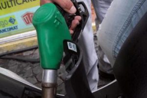 Carburanti, prezzo benzina e diesel in discesa oggi