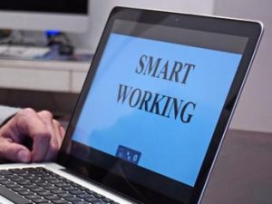 Smart working contro caro energia, la proposta