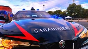 Tenta di entrare in una casa dalla finestra in pieno giorno: rumeno bloccato dai carabinieri