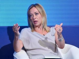 Meloni: “Sinistra in piazza contro mio governo che ancora non c’è”