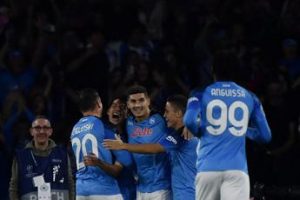 Champions, Napoli-Ajax 4-2: azzurri agli ottavi