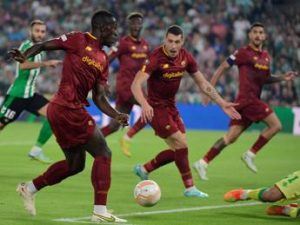 Europa League 2022, Betis Siviglia-Roma 1-1: gol di Canales e Belotti