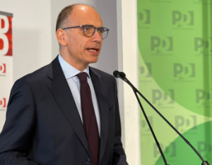 Pd, Letta per congresso entro marzo. E difende nome e simbolo