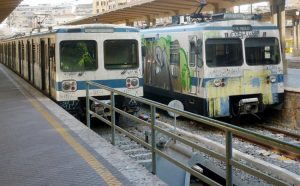 Trasporti – Maselli, Barbato, Alleori (FdI): “Disservizi e problemi sulla Roma-Lido e Roma-Viterbo”