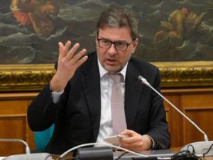 Governo, Giorgetti: “Se Lega mi vuole al Mef e mi ci mandano, io ci vado”