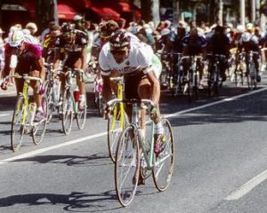 Alla XXV edizione dell’Eroica oggi c’era anche Bugno: “Bellissima passeggiata, tornerò l’anno prossimo”