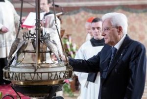 Mattarella: il dialogo fermi la spirale di guerra in Ucraina