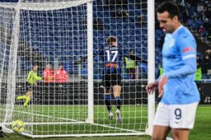 Serie A. Sabato complicato per le romane: Lazio tonfo interno, Roma bloccata a Lecce