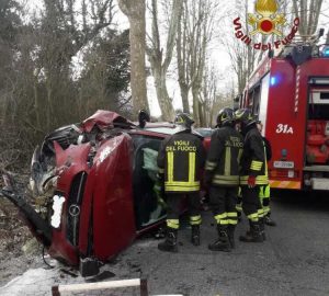 Trevignano, si ribalta auto sulla Settevene-Palo: donna in codice giallo