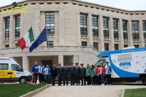 Latina – Uomini e donne delle Fiamme Gialle, una giornata dedicata alla donazione del sangue