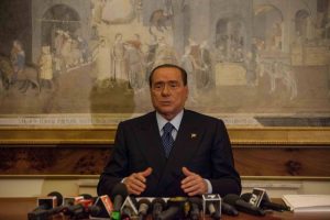 Amministrative, Berlusconi “Chi non vota non è un buon cittadino”